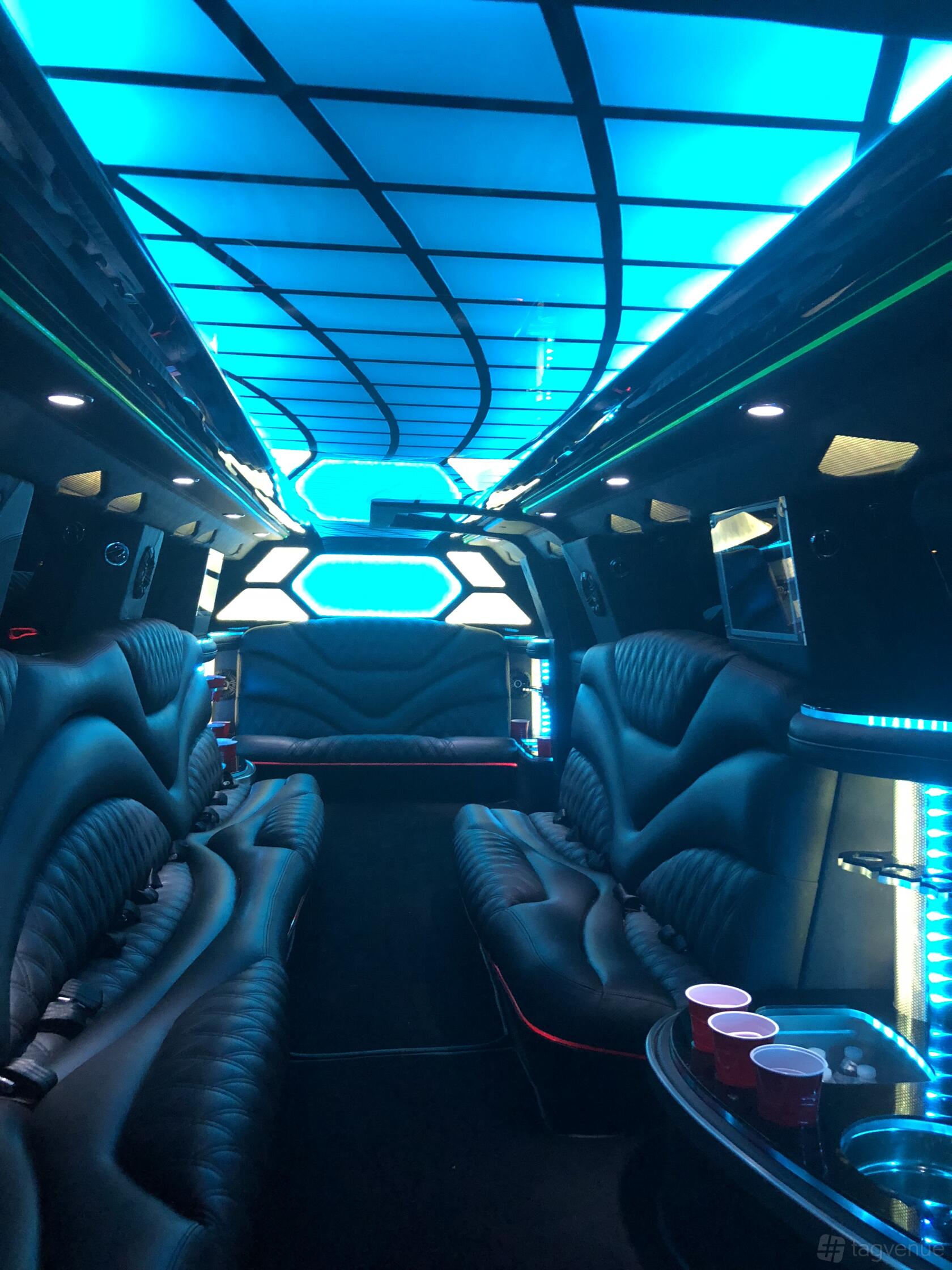 Limo Event Prom Limo Service near me - NYC Limo Company Limo-house - Event Venue ...
