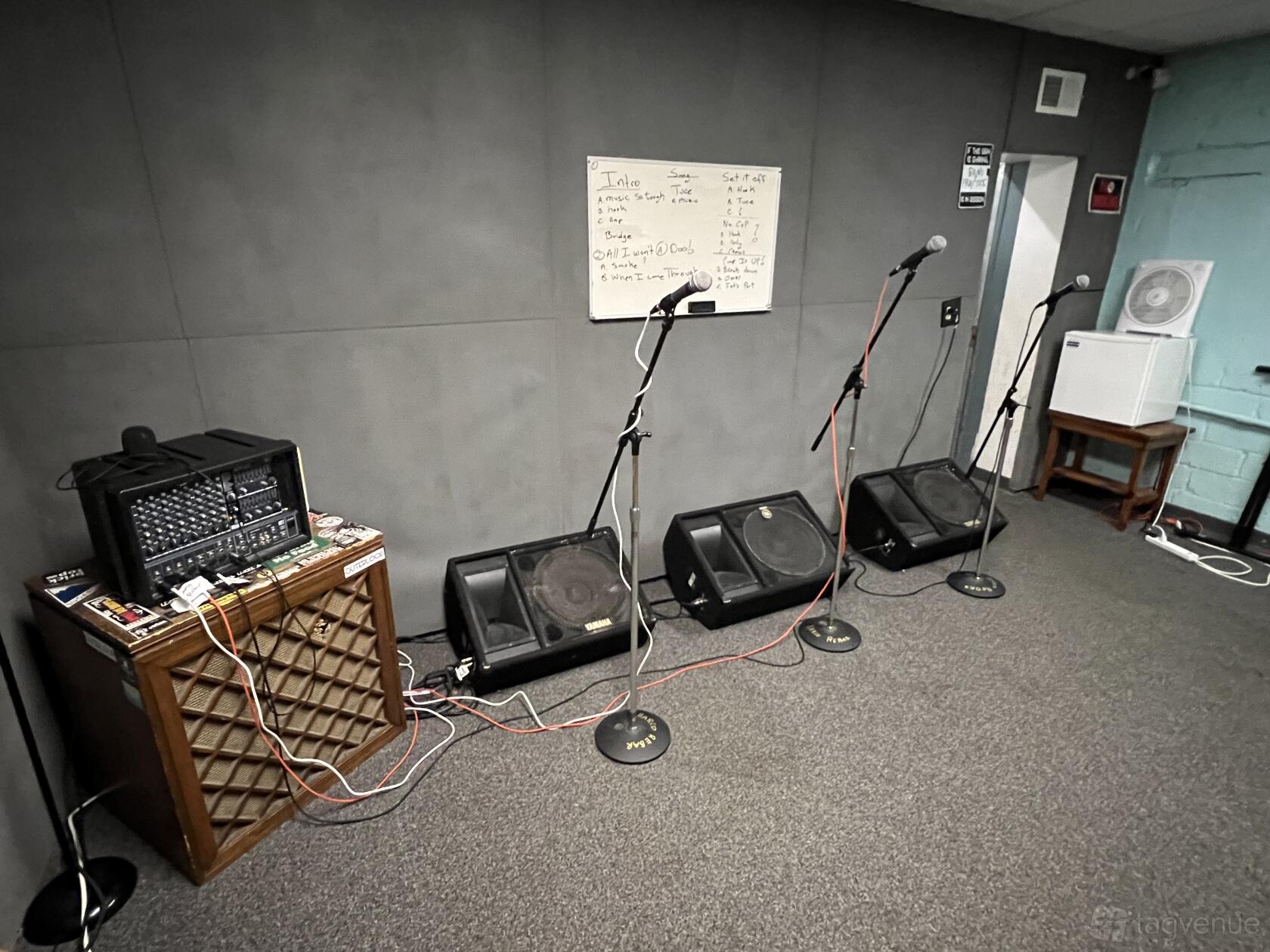 Barco Studio Studio B - Barco Rebar Rehearsal Space - Event Venue Rental - Tagvenue.com