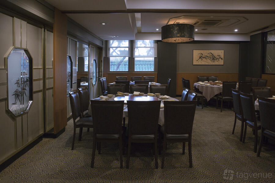 Traditional Semi-Private Room at
