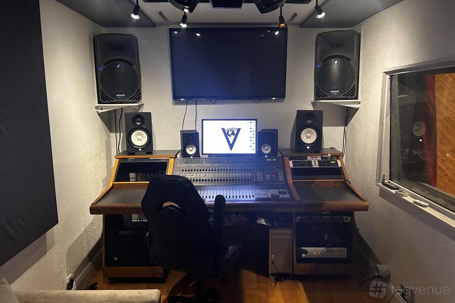 Signifying Studio Visualize Studio Venue Rental in North Miami Beach, FL | Photos & Prices
