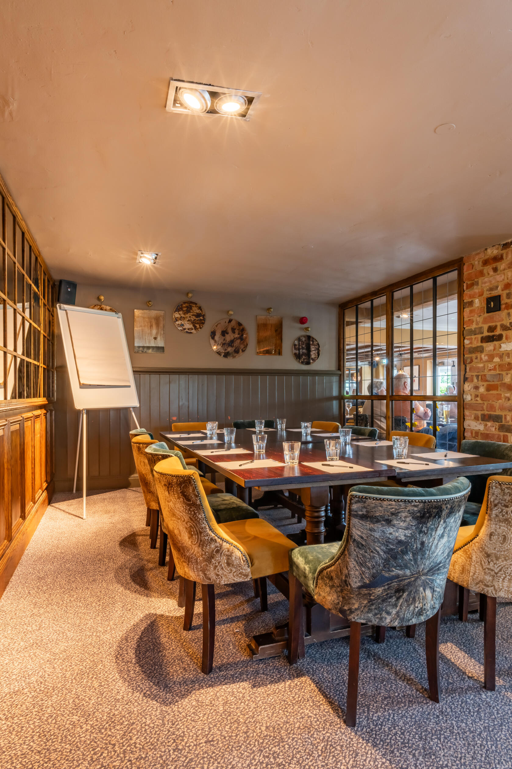 Private Dining Area - The Kingfisher - Event Venue Hire - Tagvenue.com