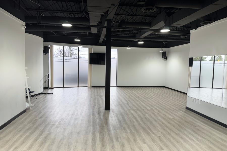 Whole venue Whole venue