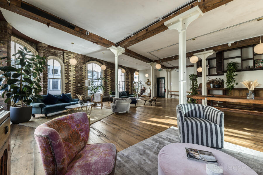 Menier Lounge Menier Lounge