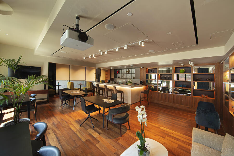 The Crescent Suite at