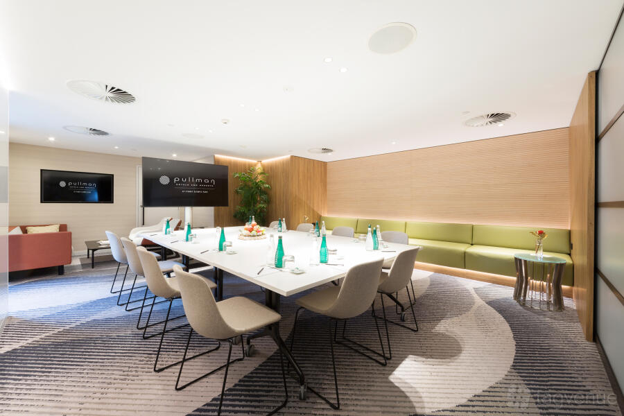 Elara Boardroom Elara Boardroom