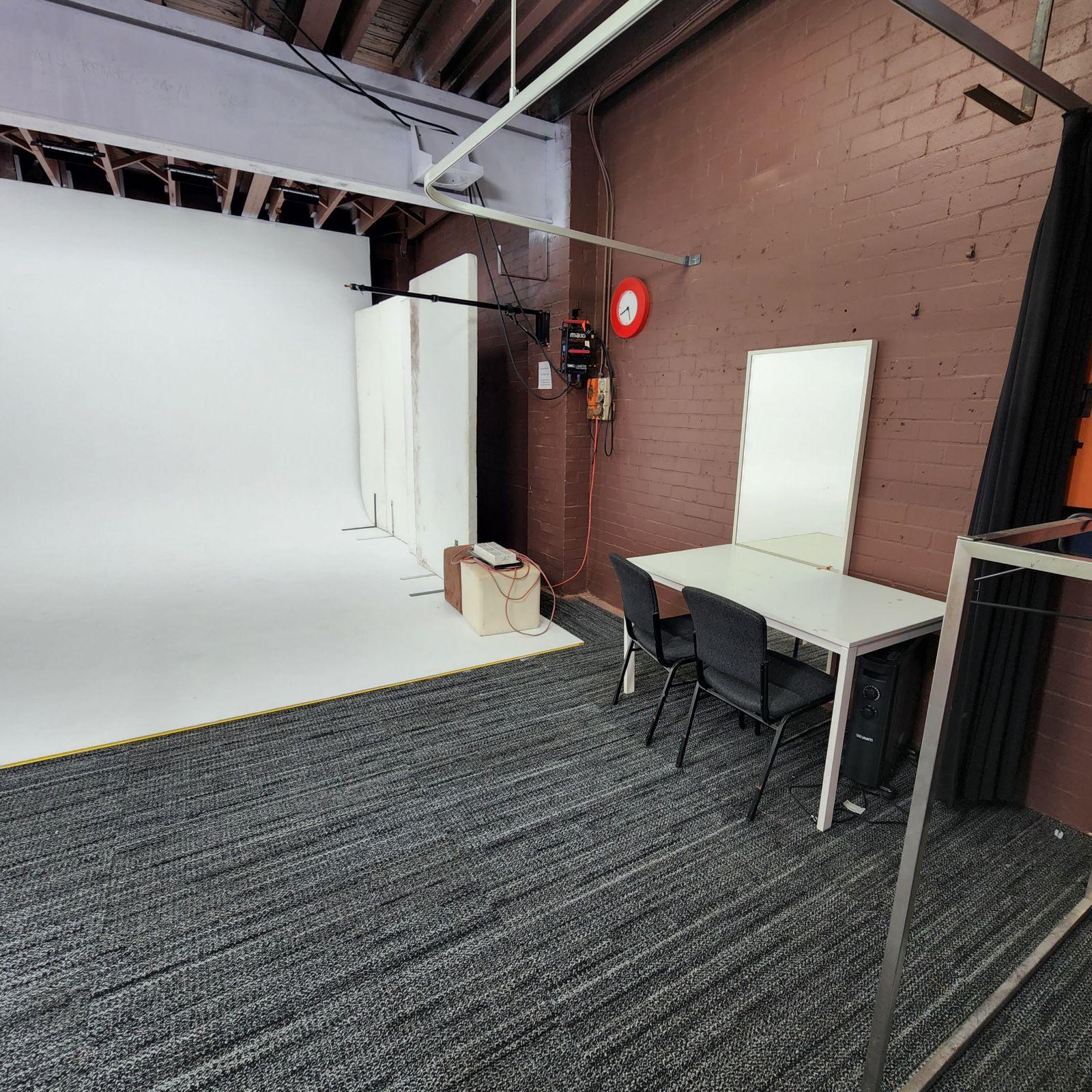 4 Studio Image STUDIO 1 Half: 4m of Studio 1 - Dragon Image Sydney Studios - Event ...