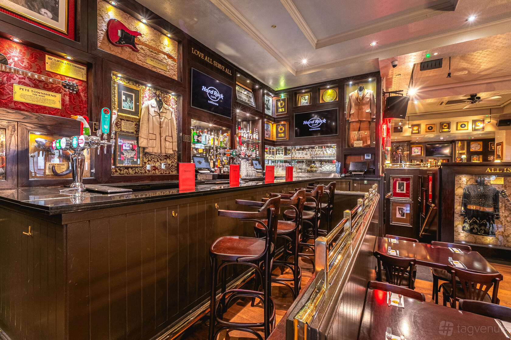 Standing Rocks London Hard Rock Cafe London Venue Hire | Reviews, Photos & Prices