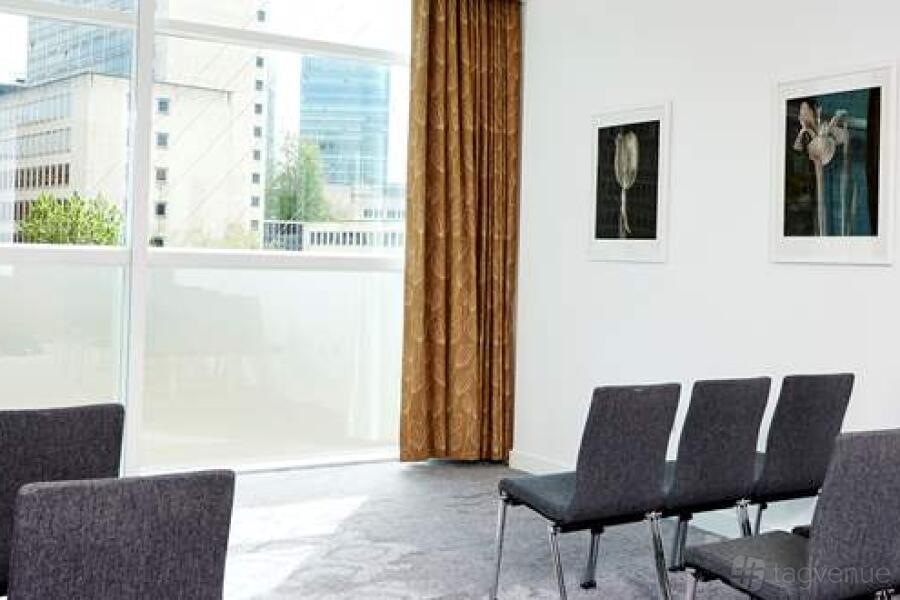 Meeting Room 6 at