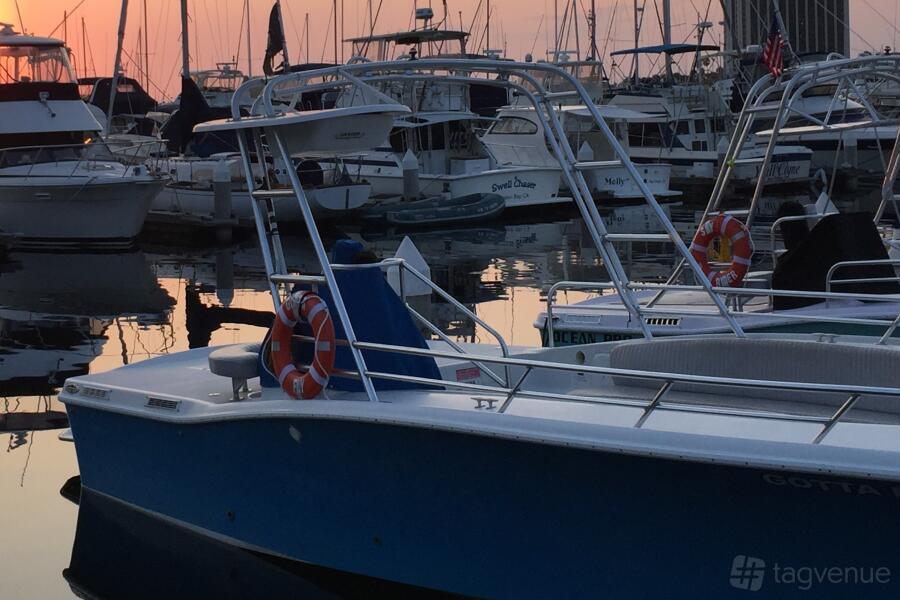 Parasailing Boat Parasailing Boat