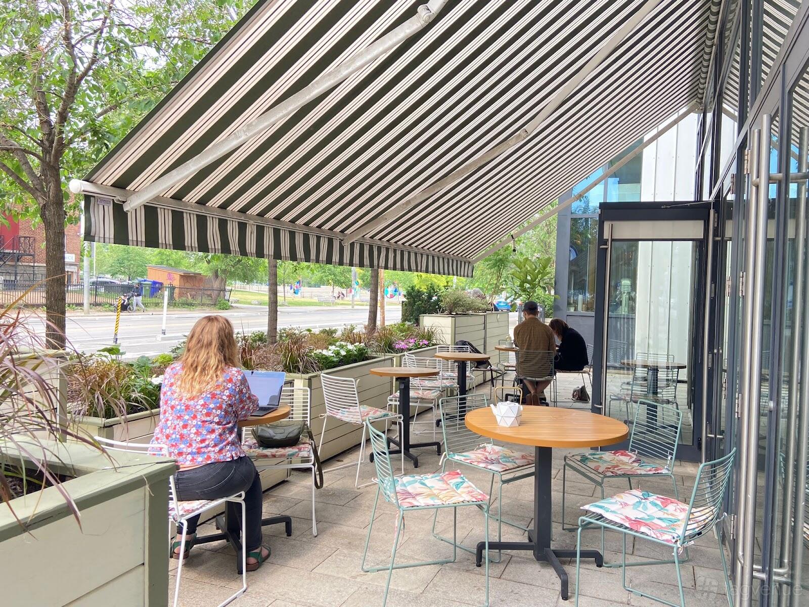 Cafe Zuzu