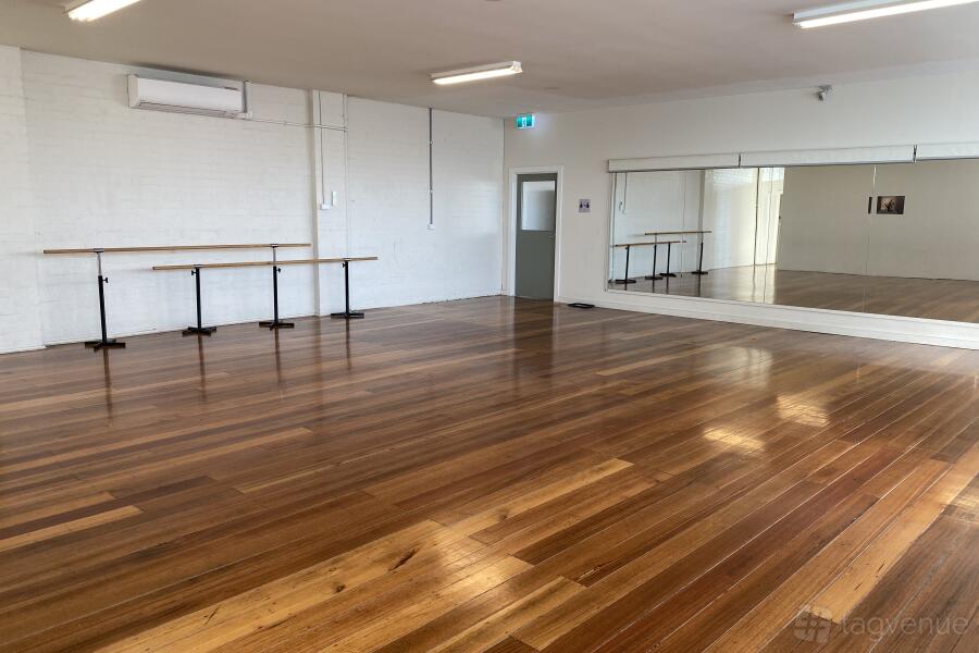 Studio 3 Studio 3
