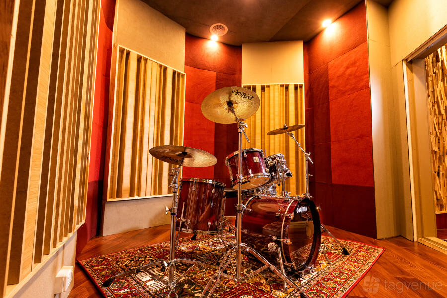 Empire Studio 1 Empire Studio 1