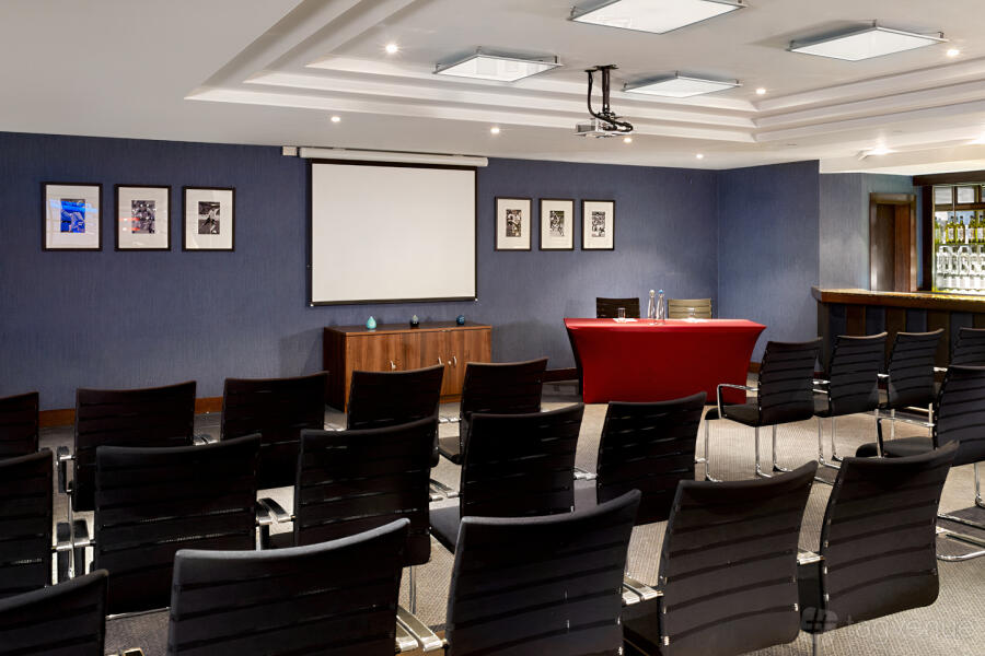 The Gallery Suite at