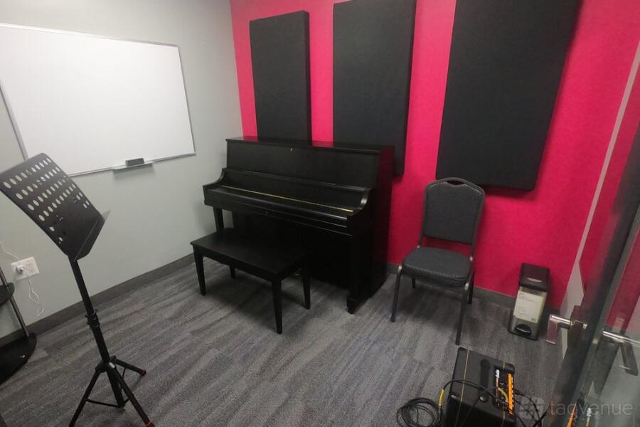 Rehearsal Rooms at
