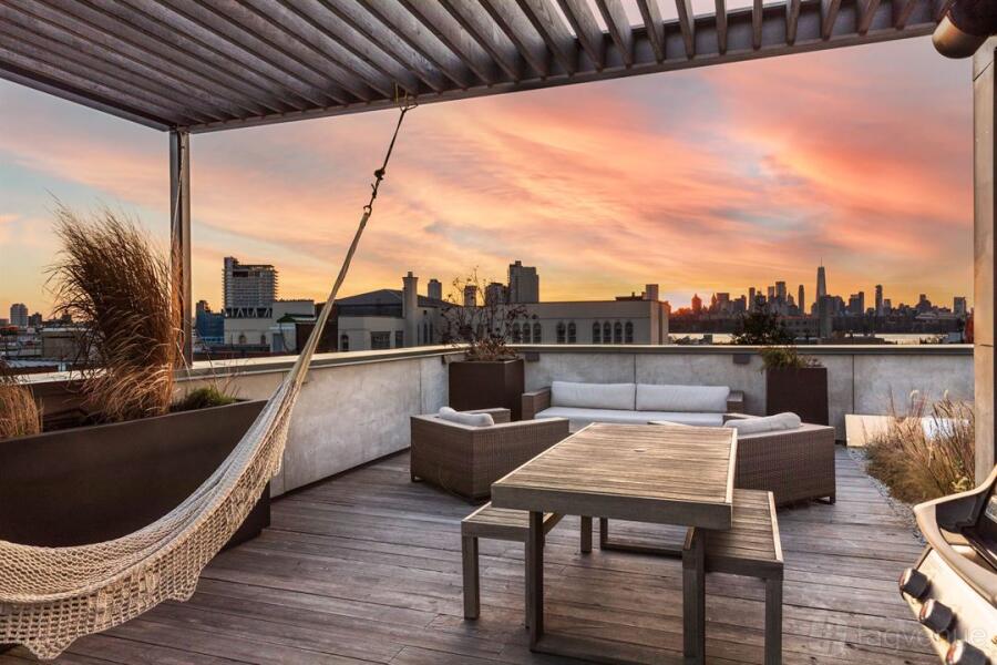 Warm Contemporary Minimalism Warm Contemporary Minimalism