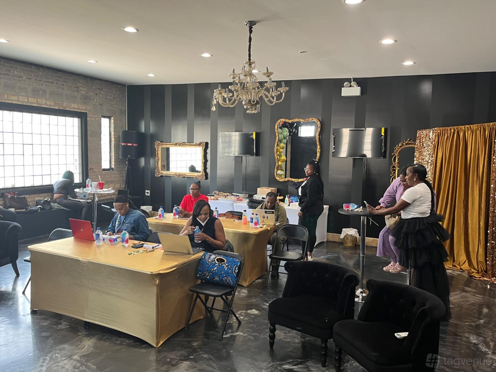 Urban Society DIY Event Space in Chicago, IL | Photos & Prices