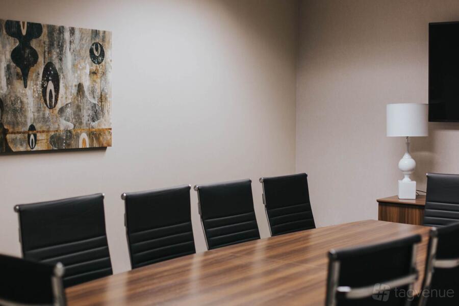 Large Conference Room Large Conference Room