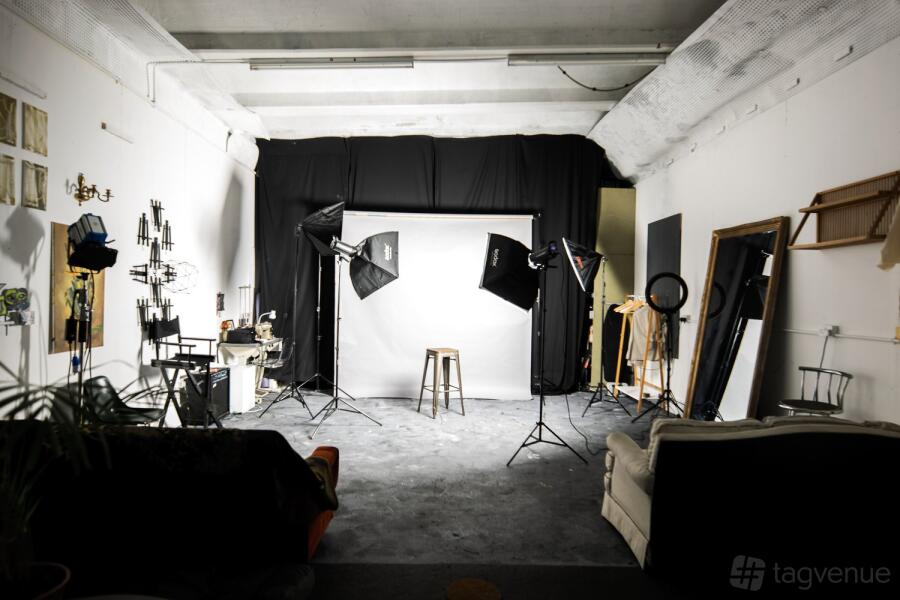 Entire Studio Entire Studio