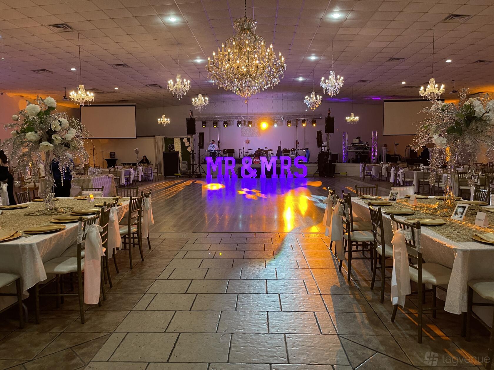 Memories Reception Hall Venue Rental in Houston, TX | Photos & Prices