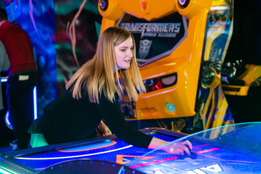 Break Sing Bowl, Break, Sing & Game - The Light Redhill - Event Venue Hire ...