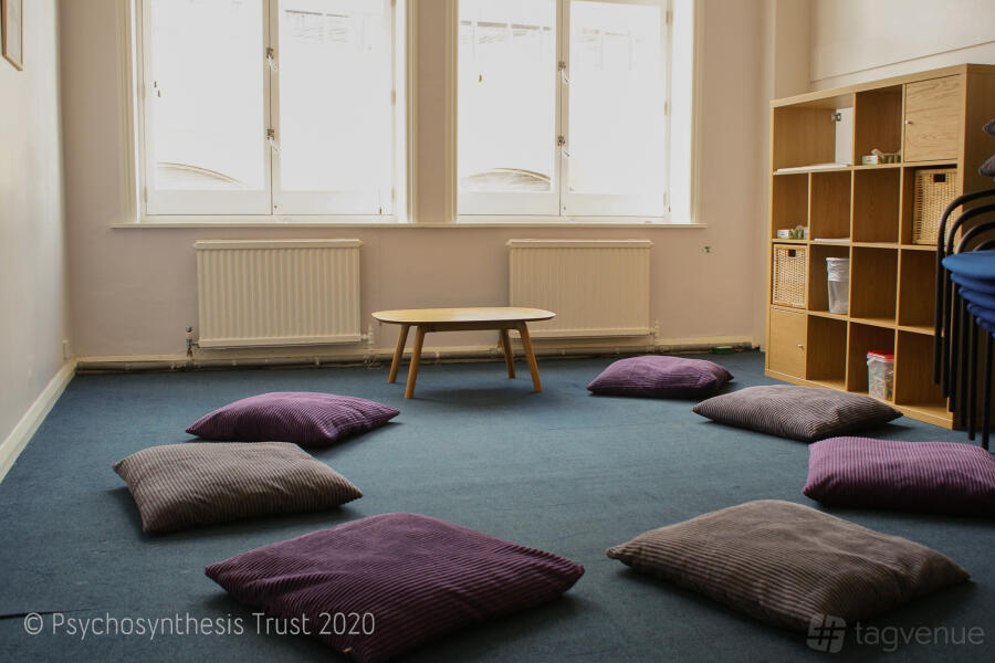(13) Training Room up to 15 (13) Training Room up to 15