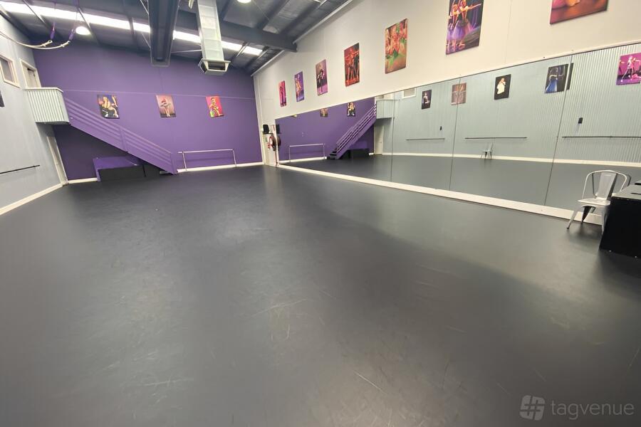 Large Room Large Room