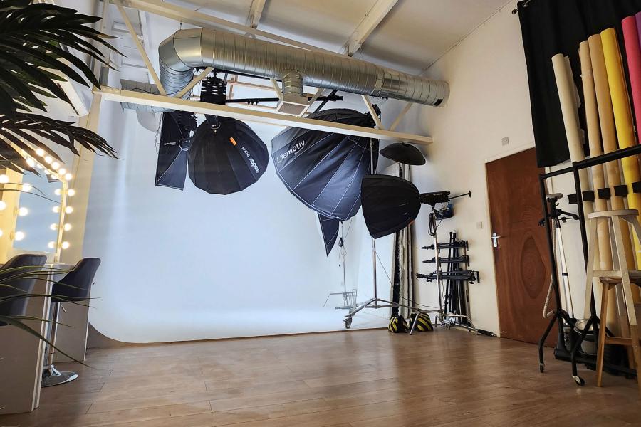London Infinity Cove Studio London Infinity Cove Studio
