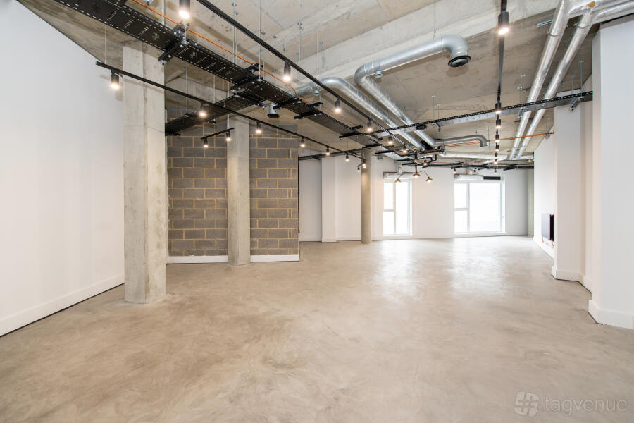 Large Versatile Event Space Large Versatile Event Space