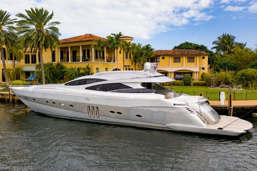 94' UNIQ PERSHING YACHT at