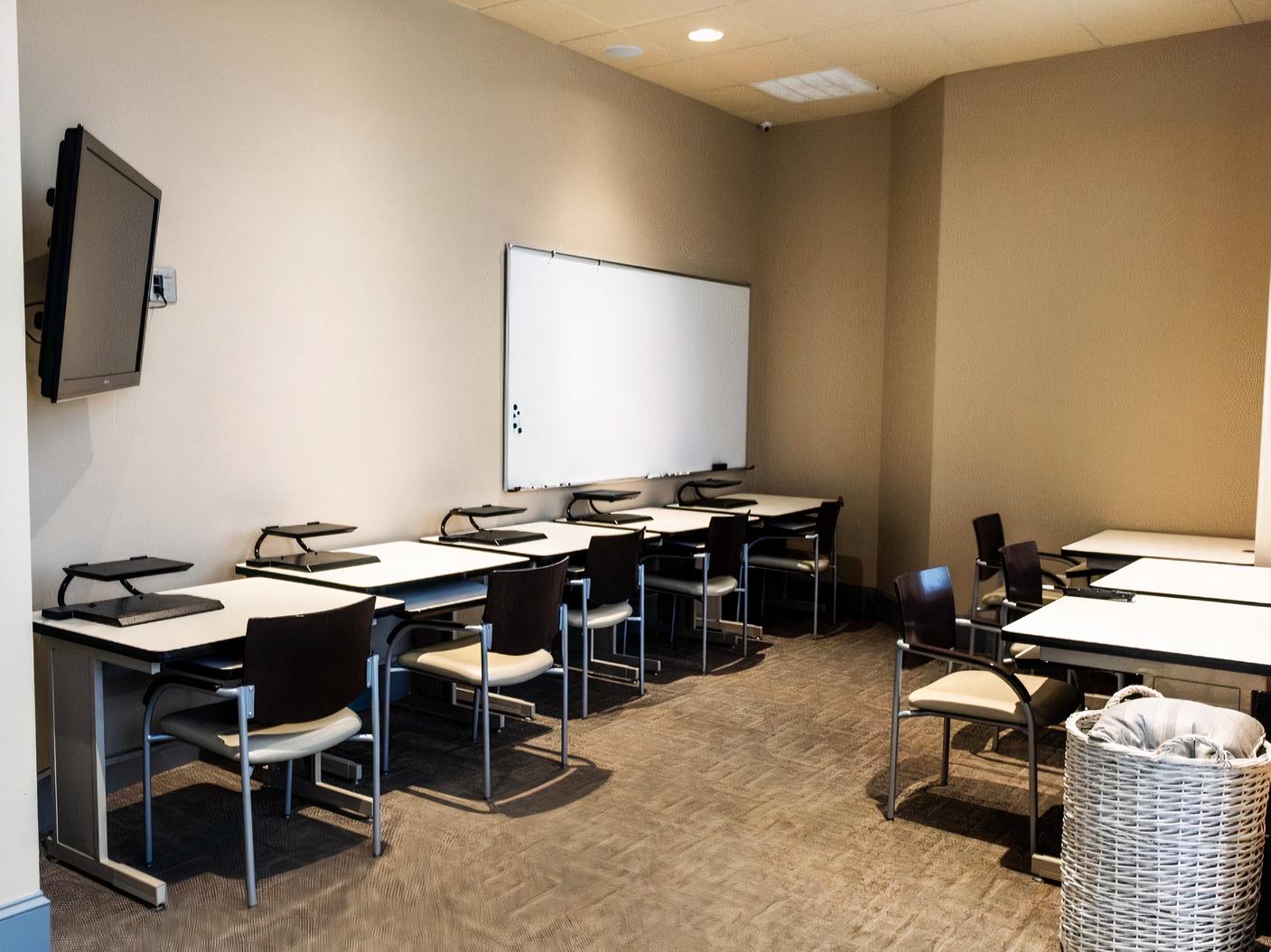 Training Class Rrom Training Room - Paradigm Workhub - Event Venue Rental - Tagvenue.com