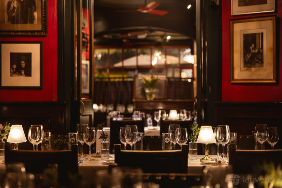 Auld Restaurant at