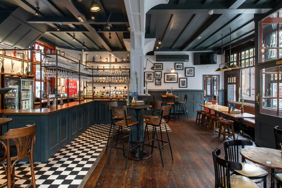 Bar Bar