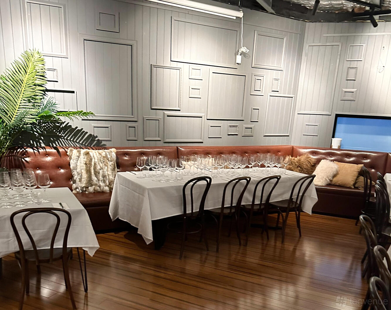 Ampersand Bar - Barrels & Stills - Event Venue Hire - Tagvenue.com