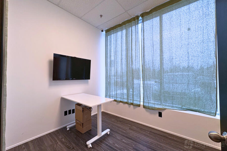 Small Meeting Room Small Meeting Room