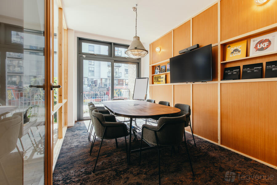 Nova Meeting Room 1-8 people Nova Meeting Room 1-8 people