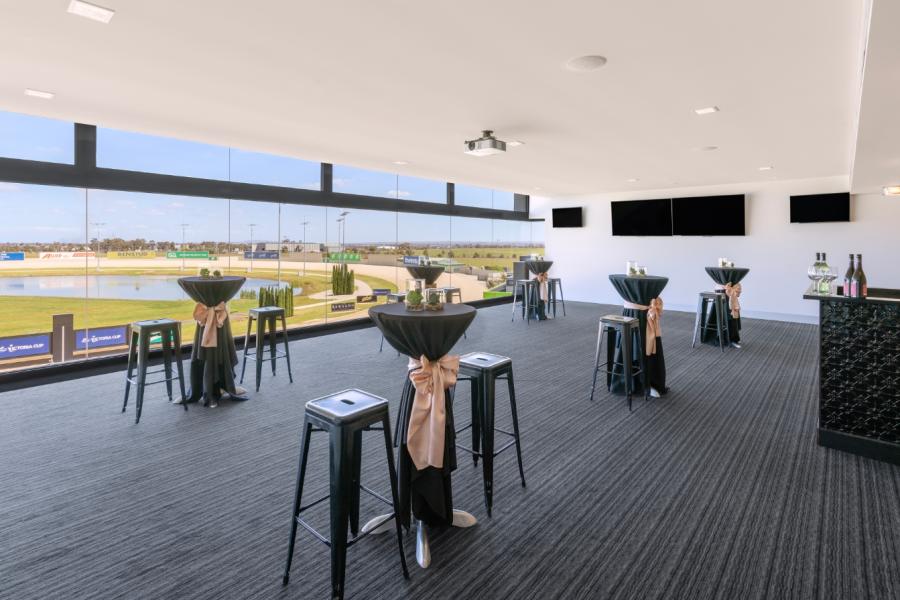 Maoris Idol Skybox at
