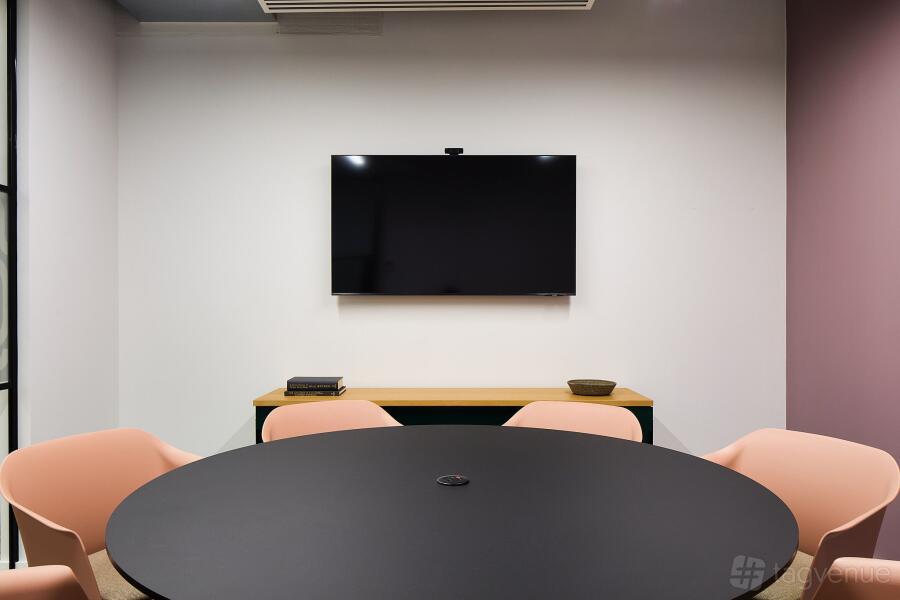 Broadway - Meeting Room at