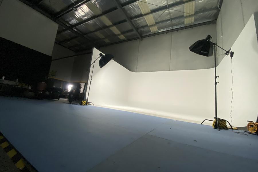 Photography & Video Studio Photography & Video Studio