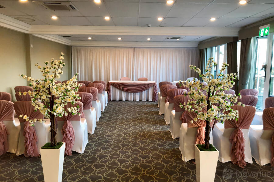 Holywell Suite Holywell Suite