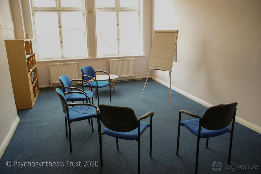 (14) Training Room up to 15 (14) Training Room up to 15