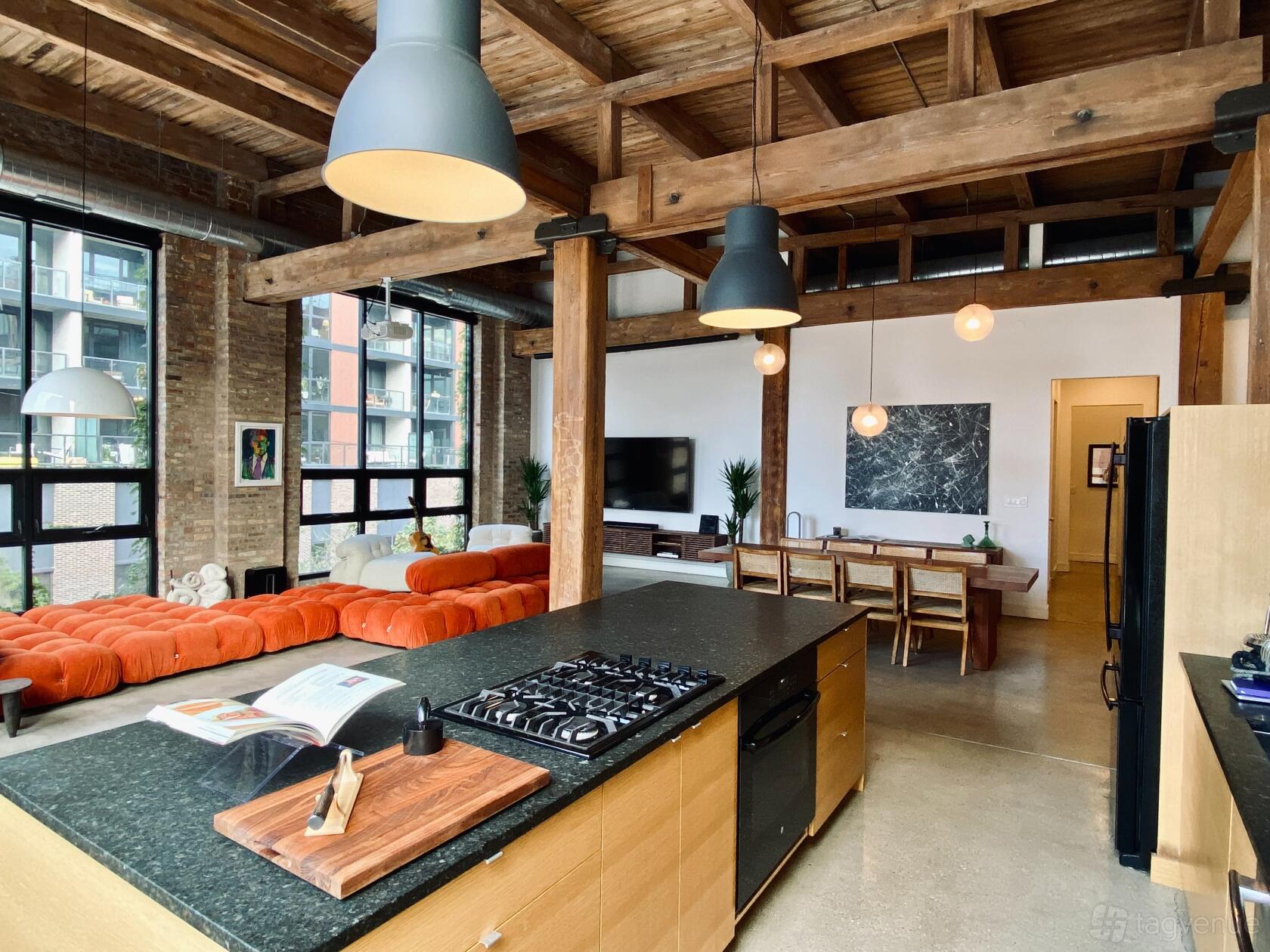 Event Area - Designer Loft - West Loop Prime Location - Event Venue ...