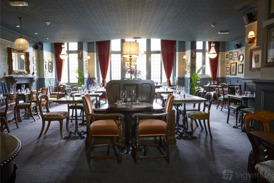 The Dining Room at The Walrus