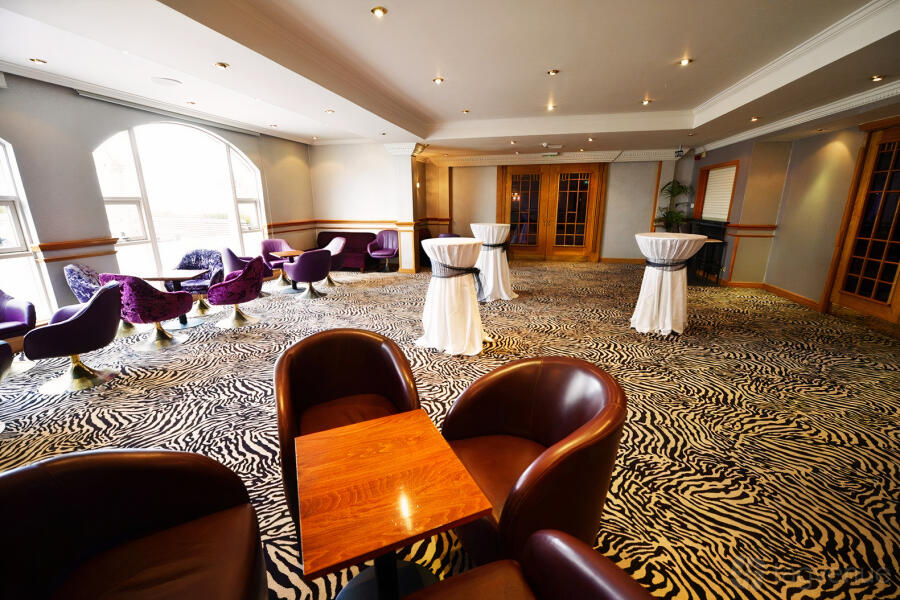 Executive Champagne Lounge Executive Champagne Lounge