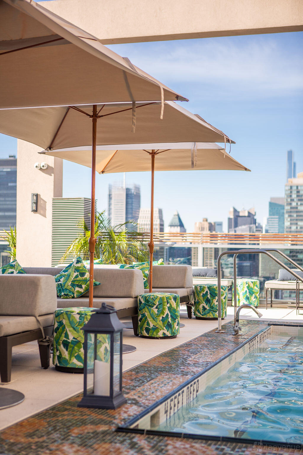 41 Rooftop 39th Floor Rooftop - Somewhere Nowhere - Event Venue Rental - Tagvenue.com