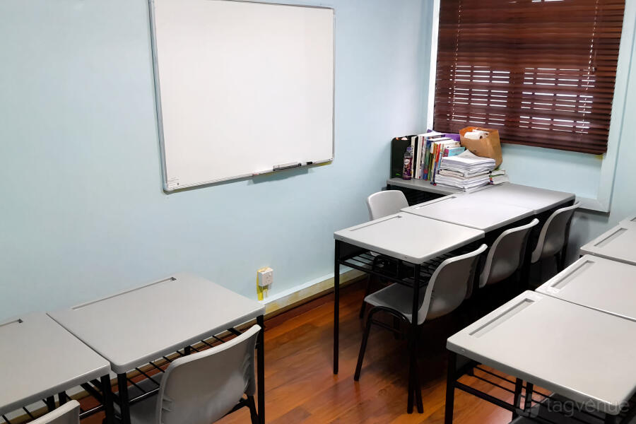 Tampines West MRT Classroom Space Tampines West MRT Classroom Space