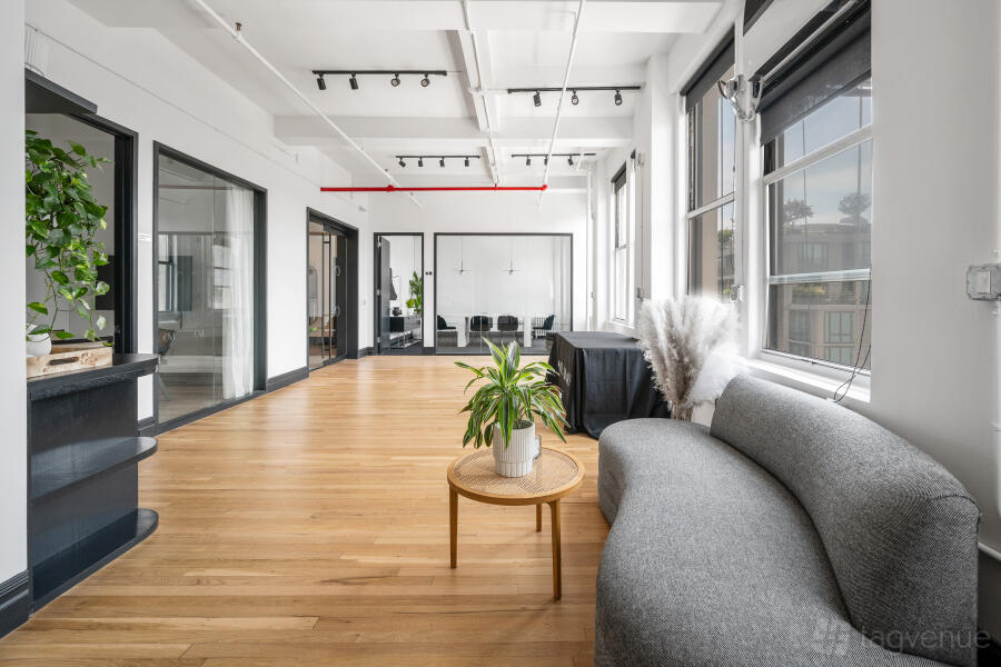 Covet Studio Covet Studio