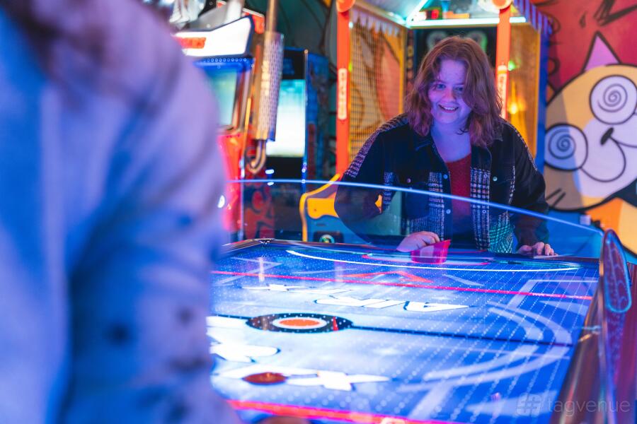 Break Sing Bowl, Break, Sing & Game - The Light Redhill - Event Venue Hire ...