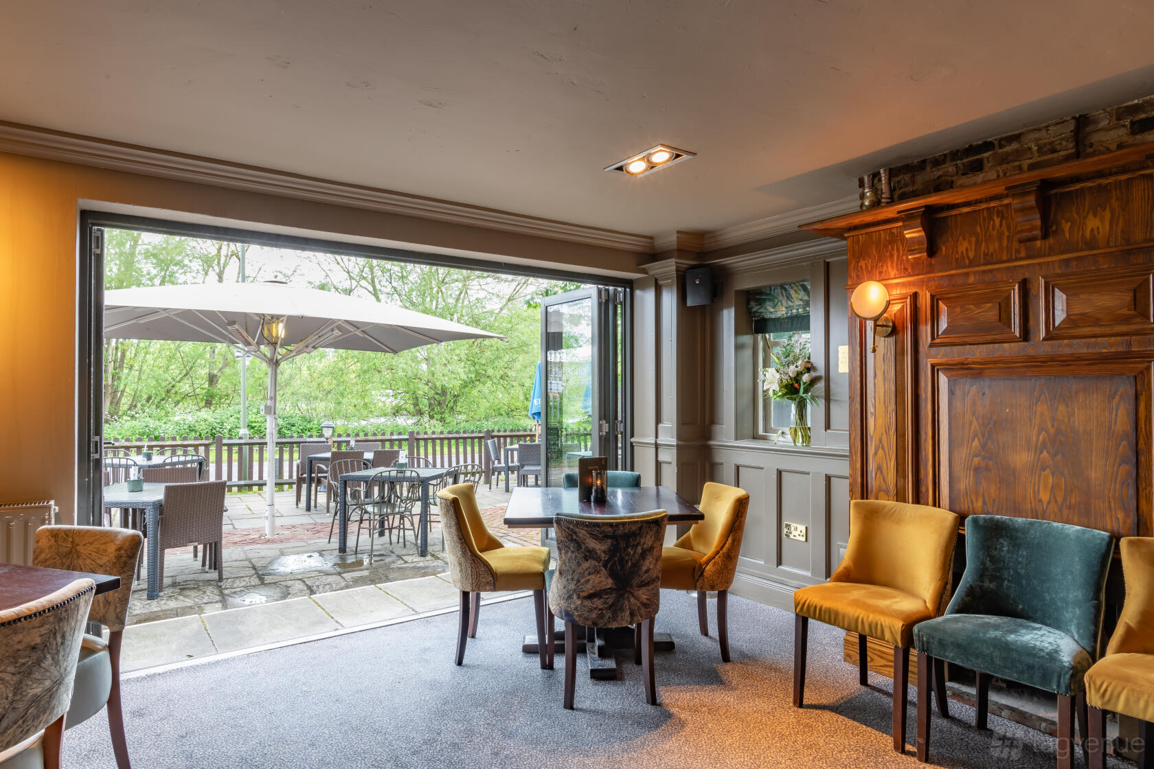 Private Dining Area - The Kingfisher - Event Venue Hire - Tagvenue.com