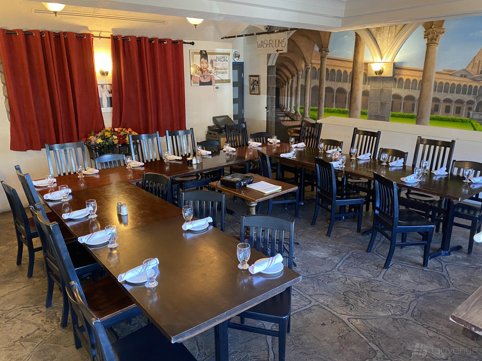 Entire Venue at Fanzorelli's Restaurant & Wine Bar at Fanzorelli's