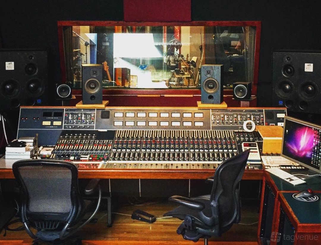 Unique Sound Center Mission Sound Venue Rental in New York City, NY | Photos & Prices